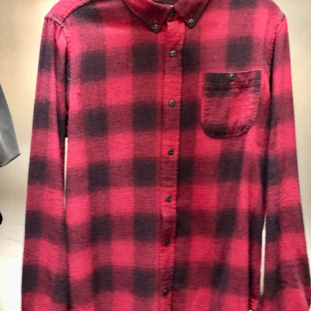 Ezekiel button down